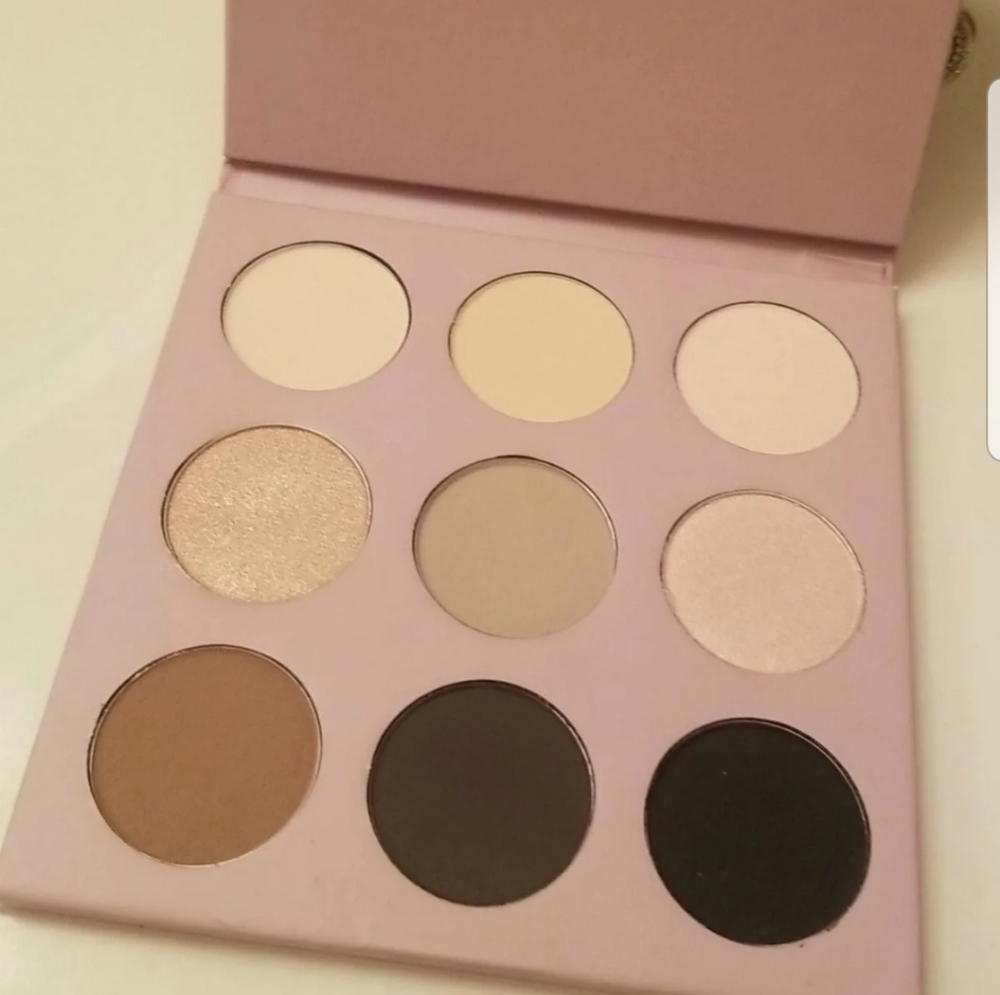 Cargo Nude Beach Eyeshadow Palette